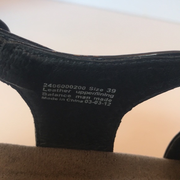 ⭐️ Dansko Black Patent Sandal - Picture 9 of 12